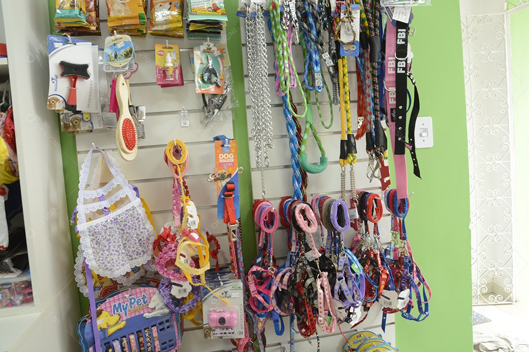 Loja com exposição de acessório para seu pet