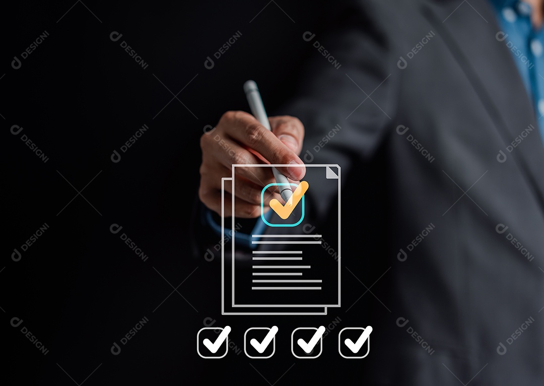 Homem jovem empresário em seu escritório