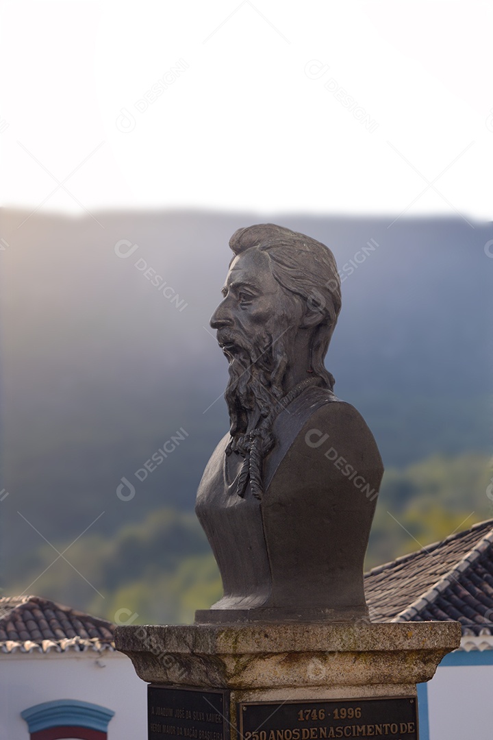 Fotografia estátua tiradentes inconfidentes tiradentes minas gerais