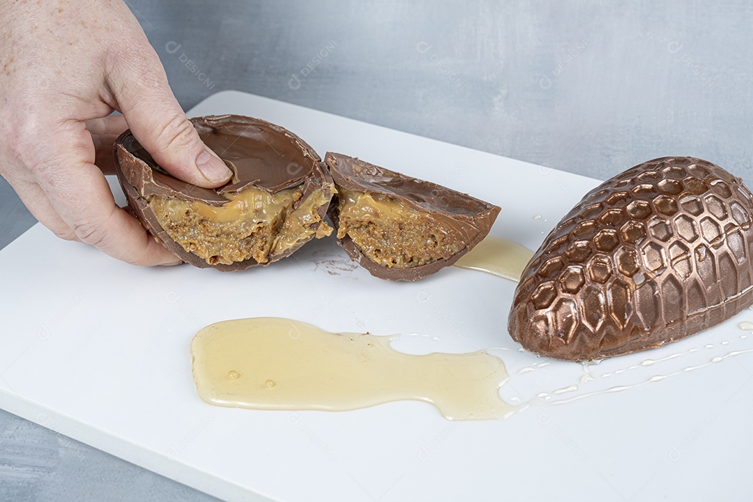 Ovos de páscoa de pao de mel