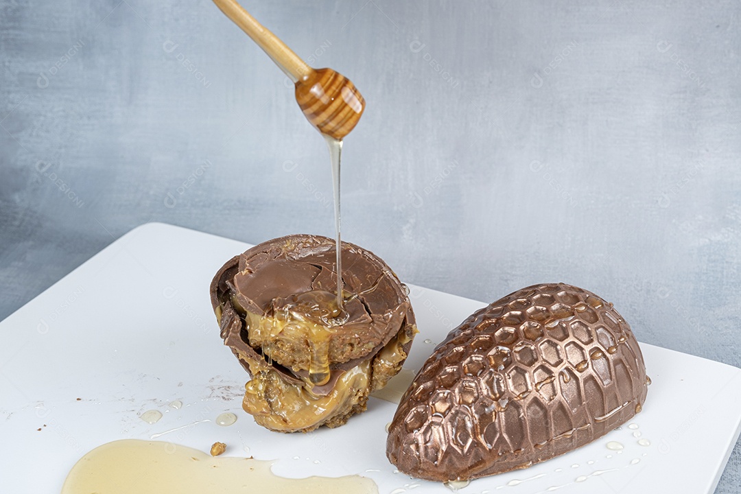 Ovos de páscoa de pao de mel