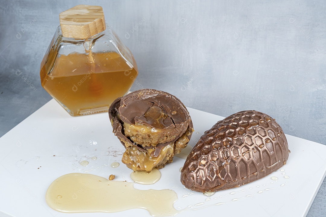 Ovos de páscoa de pao de mel