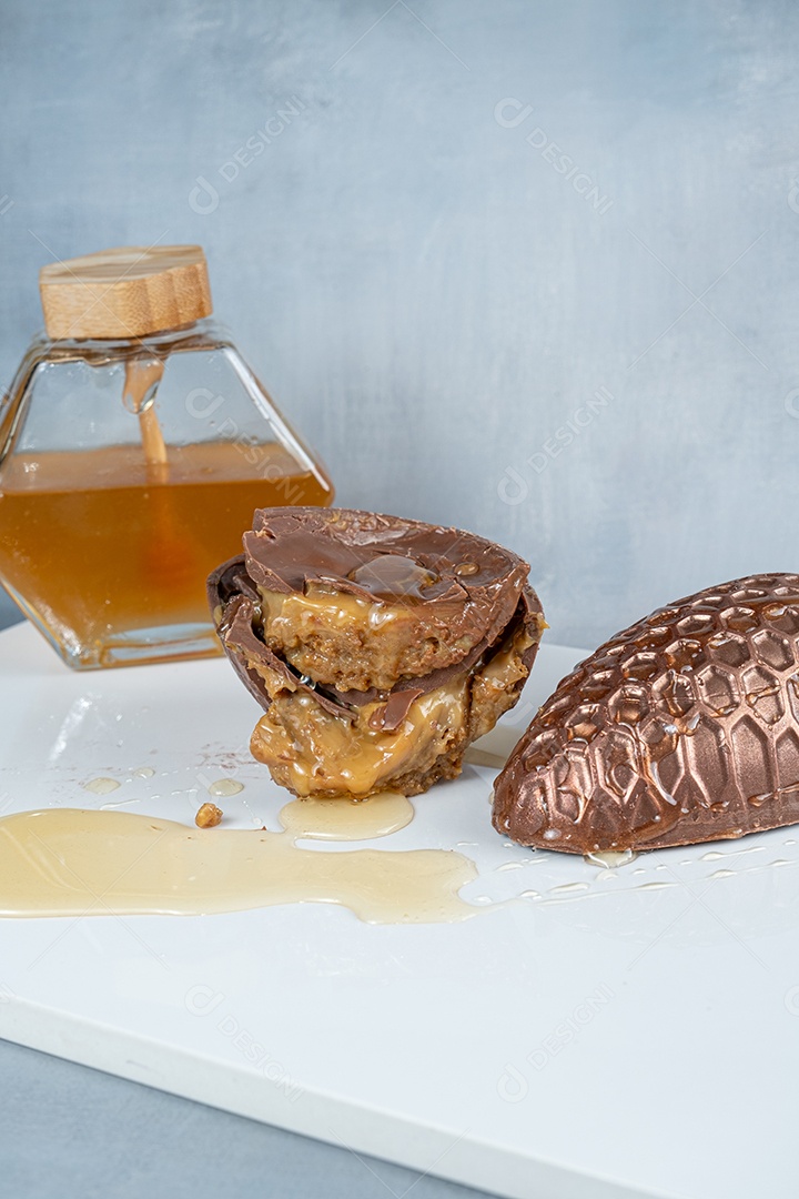 Ovos de páscoa de pao de mel