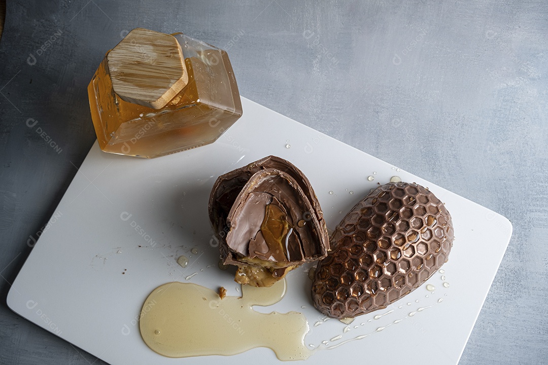 Ovos de páscoa de pao de mel