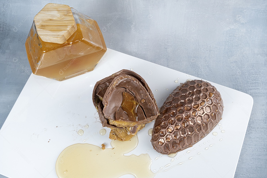 Ovos de páscoa de pao de mel