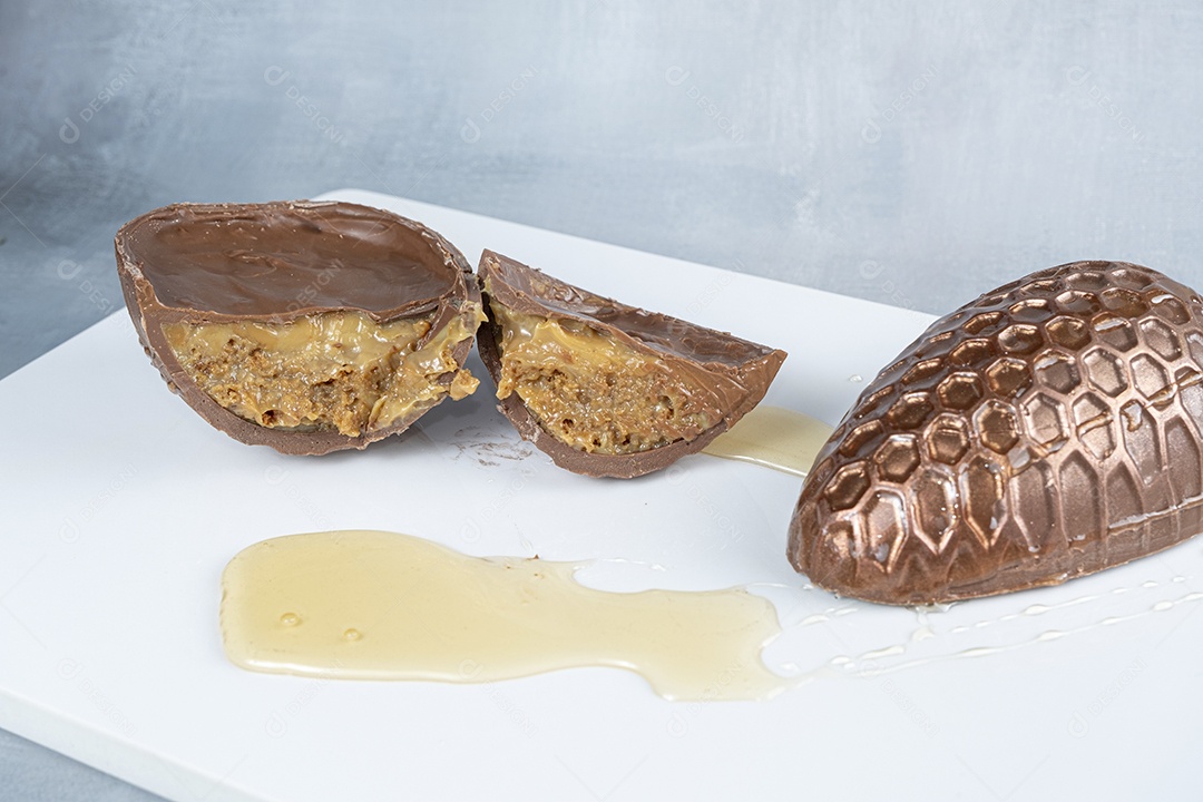 Ovos de páscoa de pao de mel