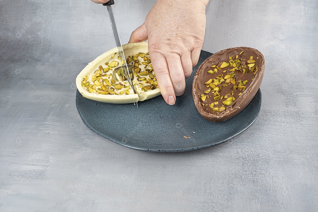 Ovos de páscoa com pistache