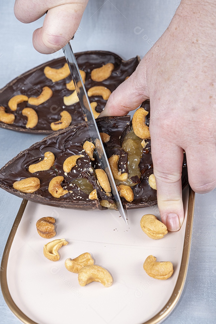 Ovos de páscoa de cupuacu e castanha de caju