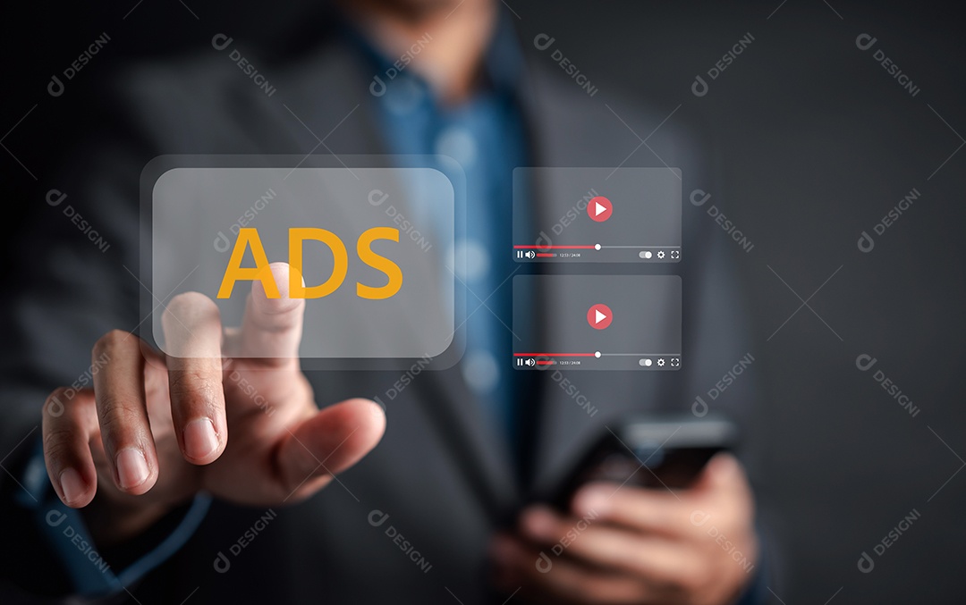 Homem jovem empresário em seu escritório