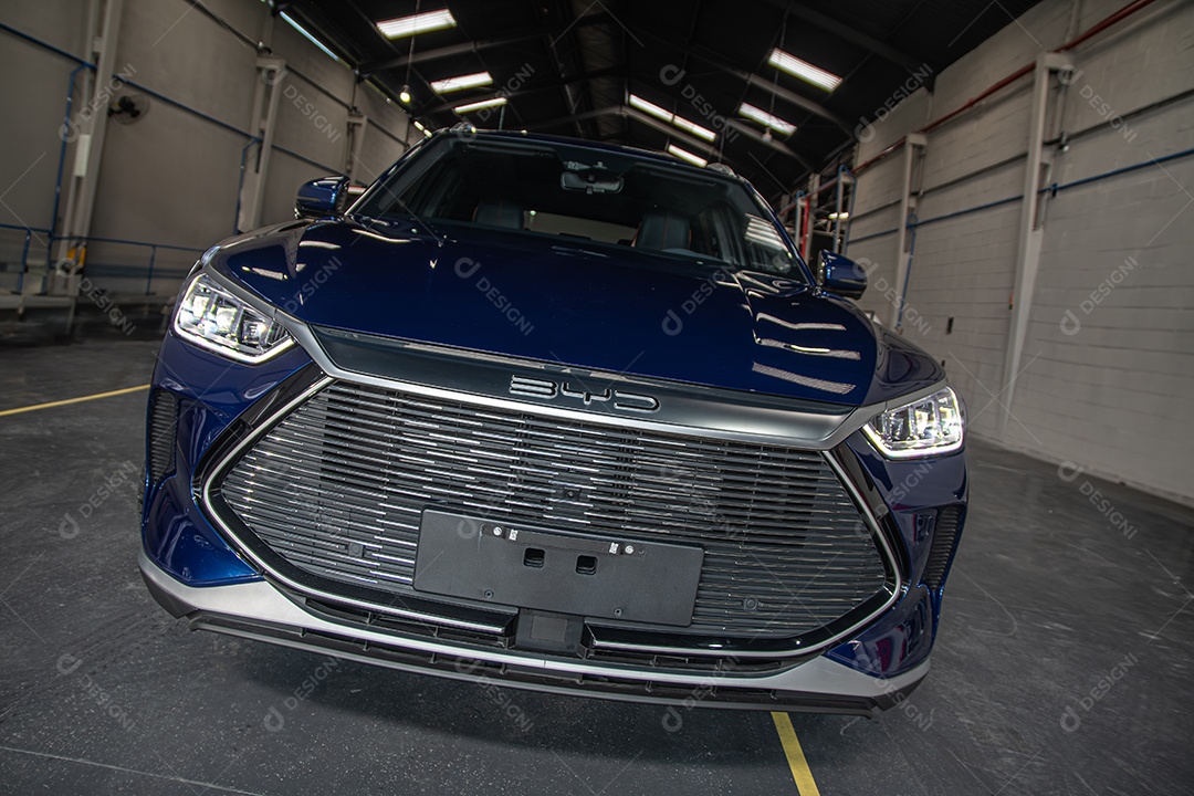 BYD Song Plus estacionado