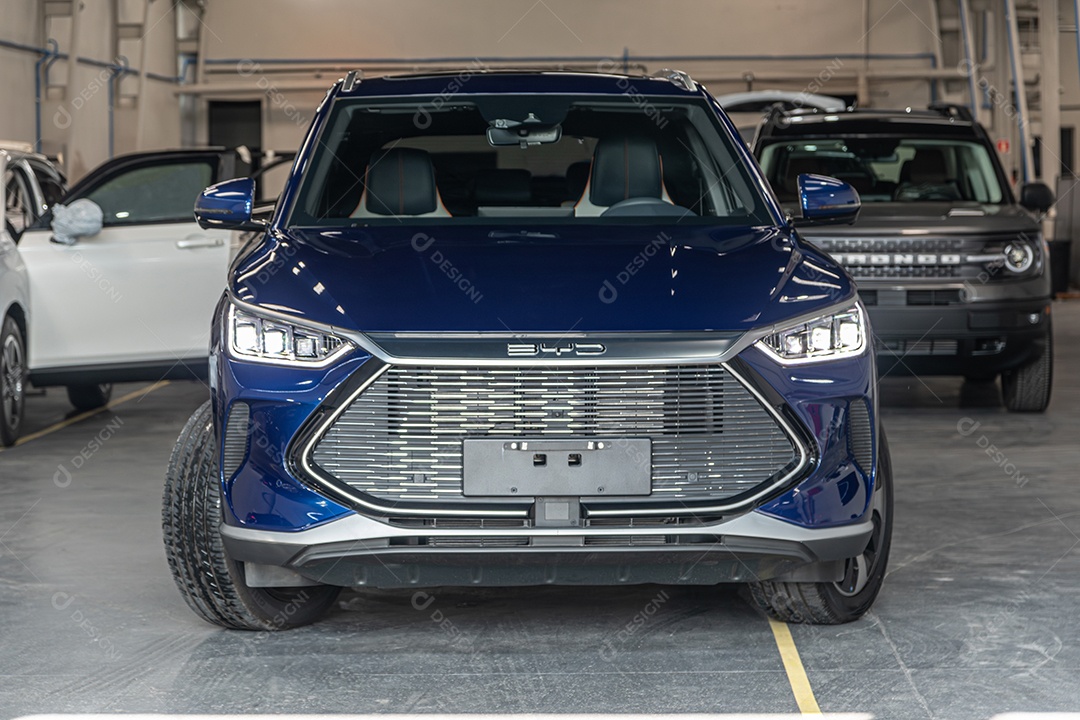 BYD Song Plus estacionado