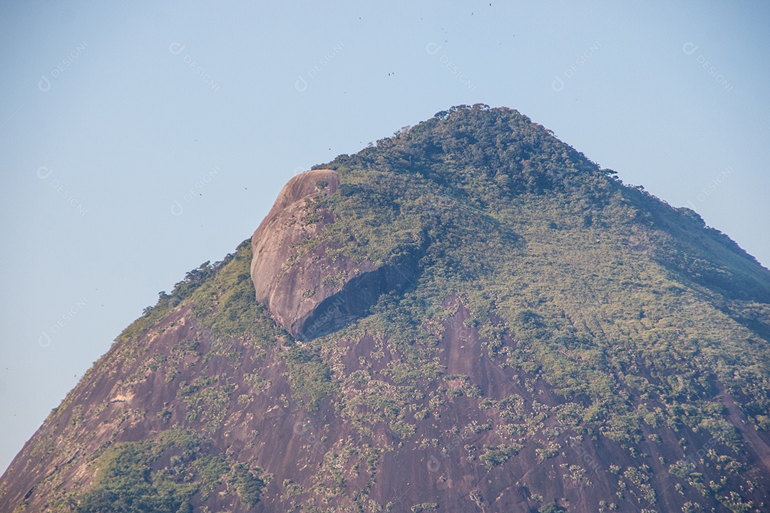 Pedra Maroca Morro dos Cabritos vista da Lagoa Rodrigo de Freitas