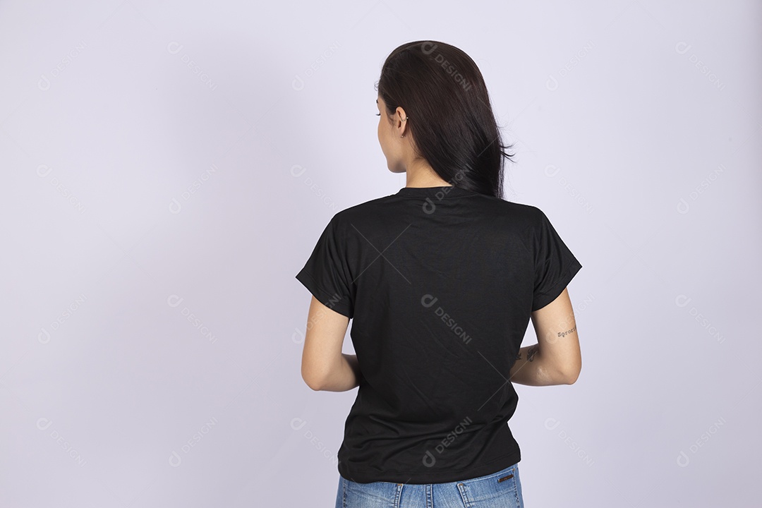 Linda mulher jovem chefe de cozinha