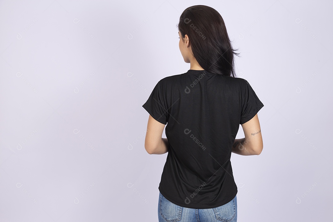 Linda mulher jovem chefe de cozinha