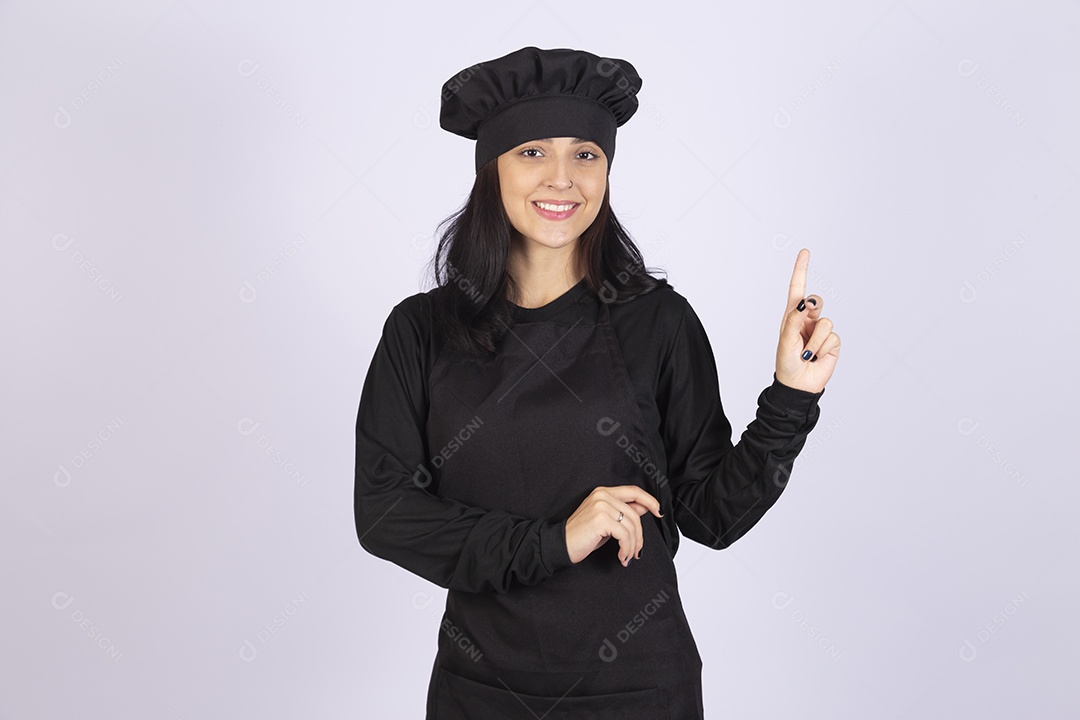 Linda mulher jovem chefe de cozinha