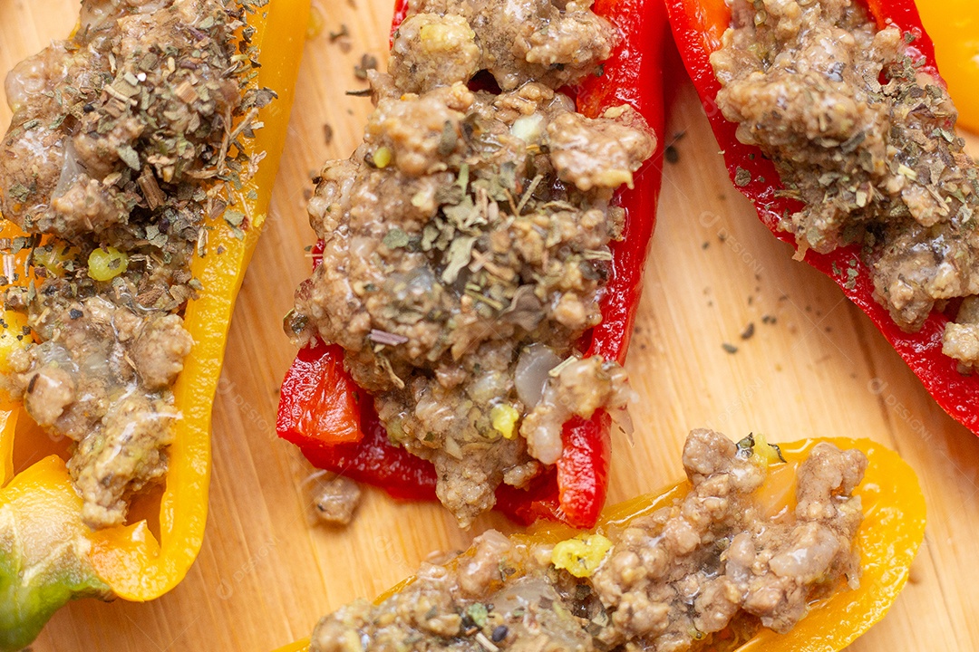 Pimentões recheado com carne moída