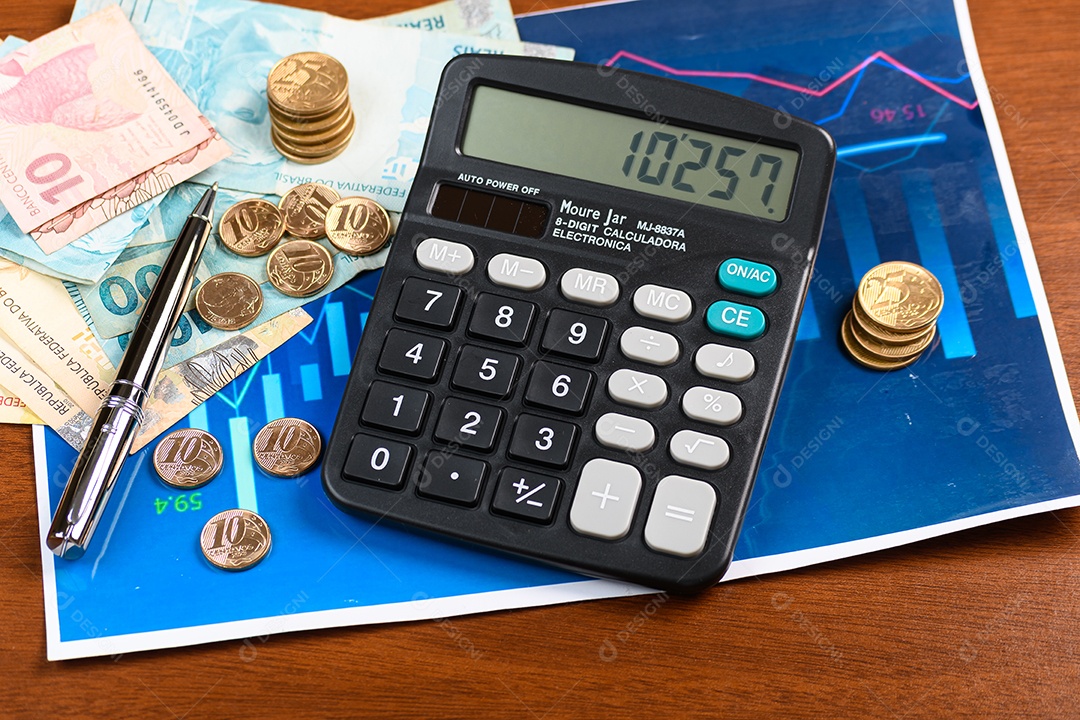 Notas de dinheiro moedas calculadora