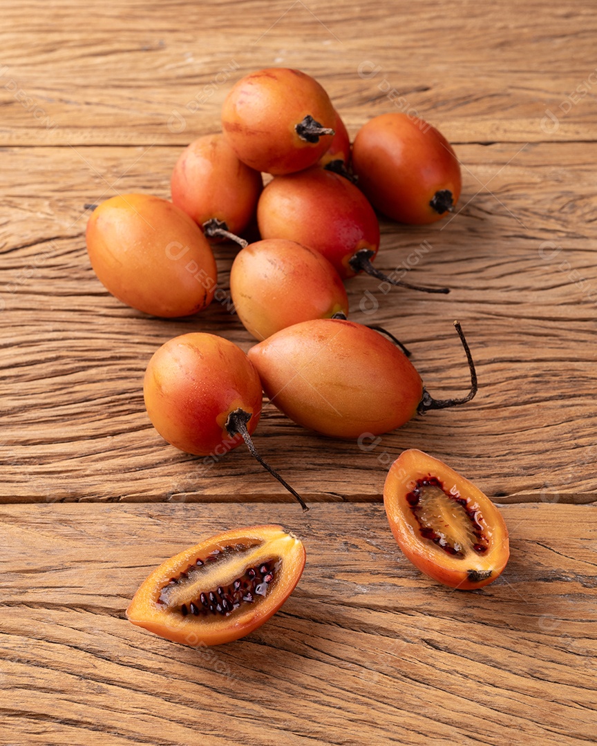 Tamarillos ou tomates de árvore