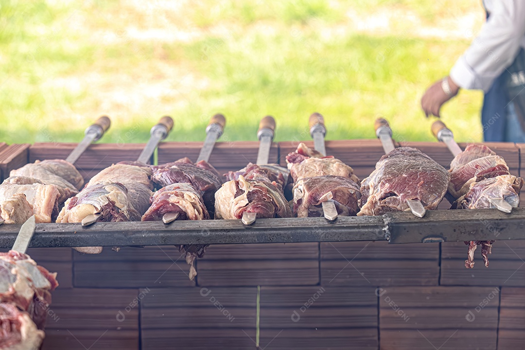 Carne em evento de churrasco brasileiro