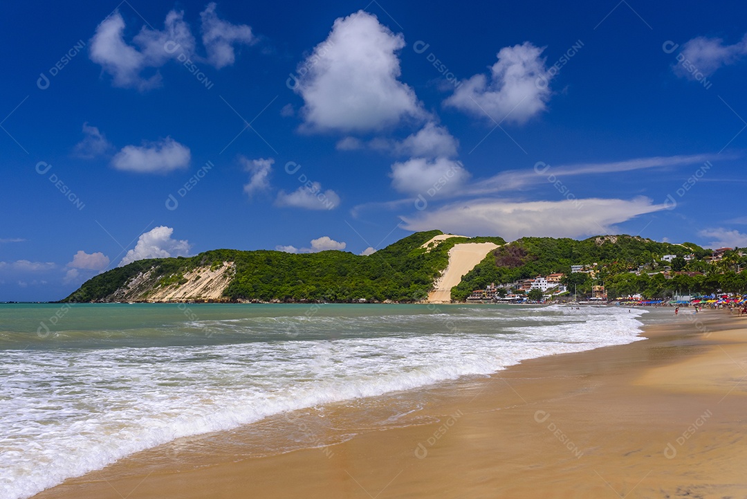 Praia de ponta negra e morro do careca em Natal
