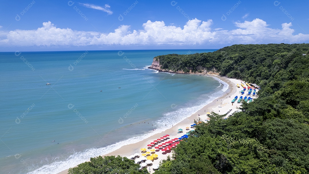 Vista da grande Praia do Madeiro em Pipa