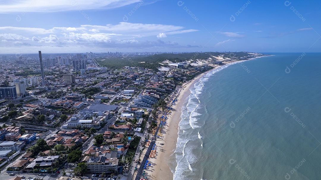 Linda vista sobre a praia de ponta negra em Natal