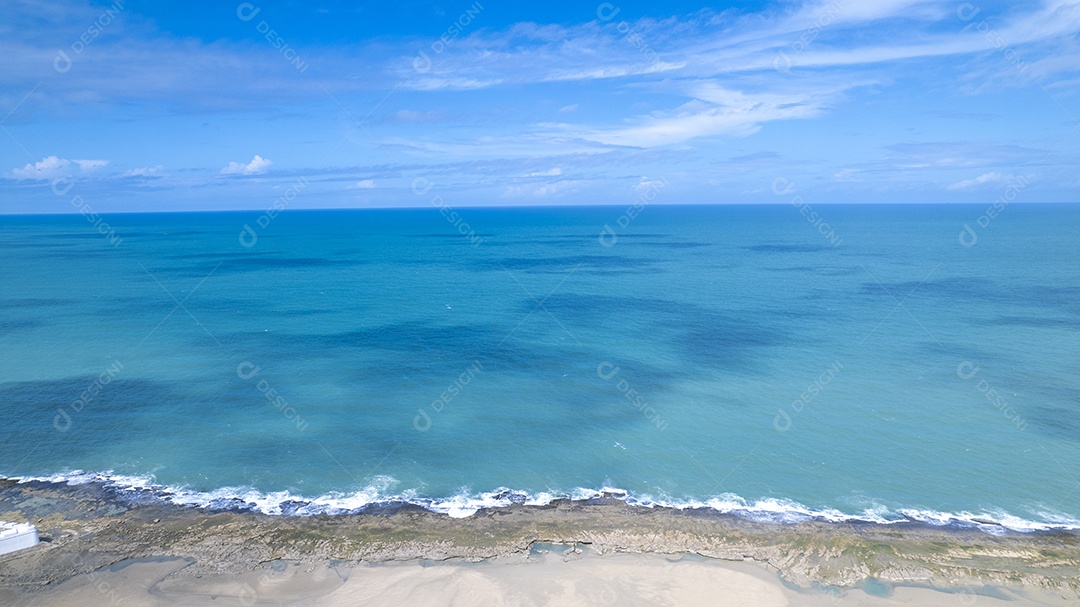 Linda vista de mar da praia de Forte Reis dos Magos