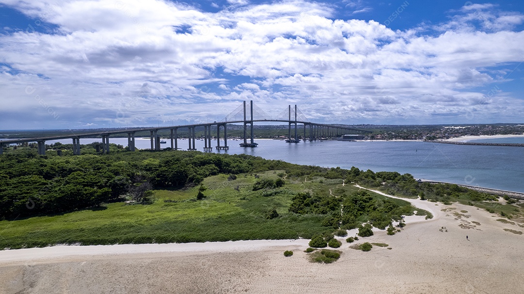 Bela vista da ponte de Newton Navarro