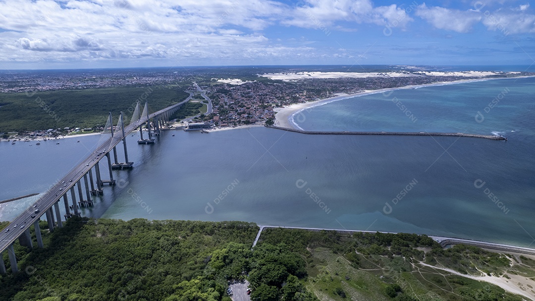 Visão aérea da Ponte Newton Navarro em Natal Rio Grande do Norte