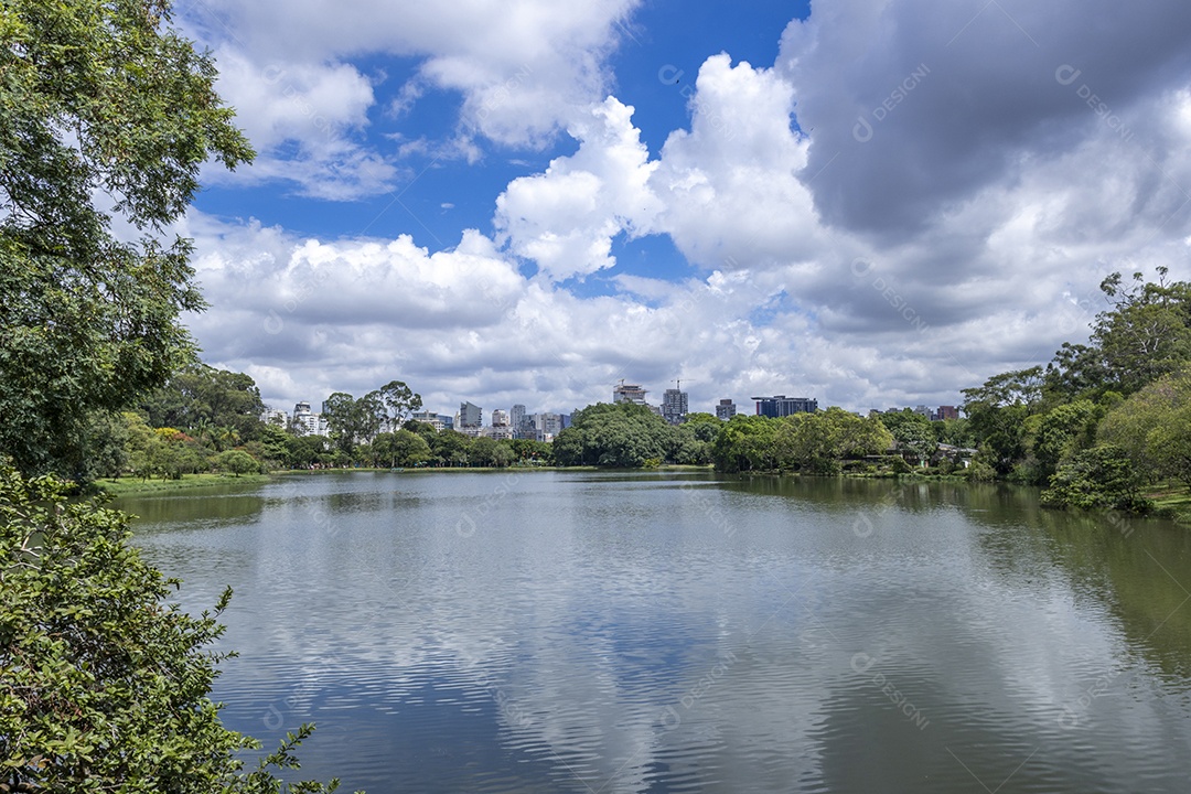 Vista do lago de Ibirapuera São Paulo