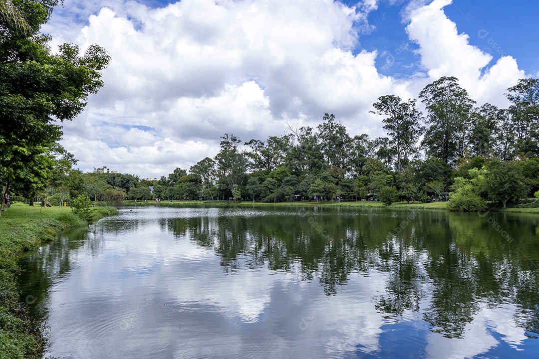 Vista do lago de Ibirapuera São Paulo
