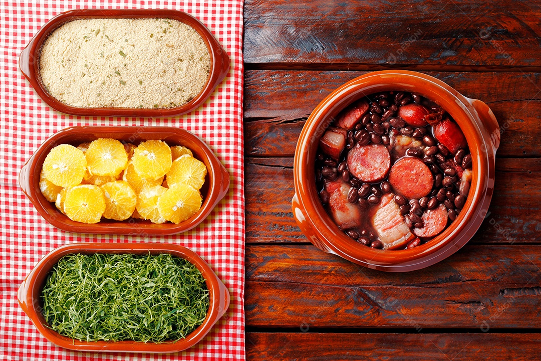 Feijoada tradicional brasileira