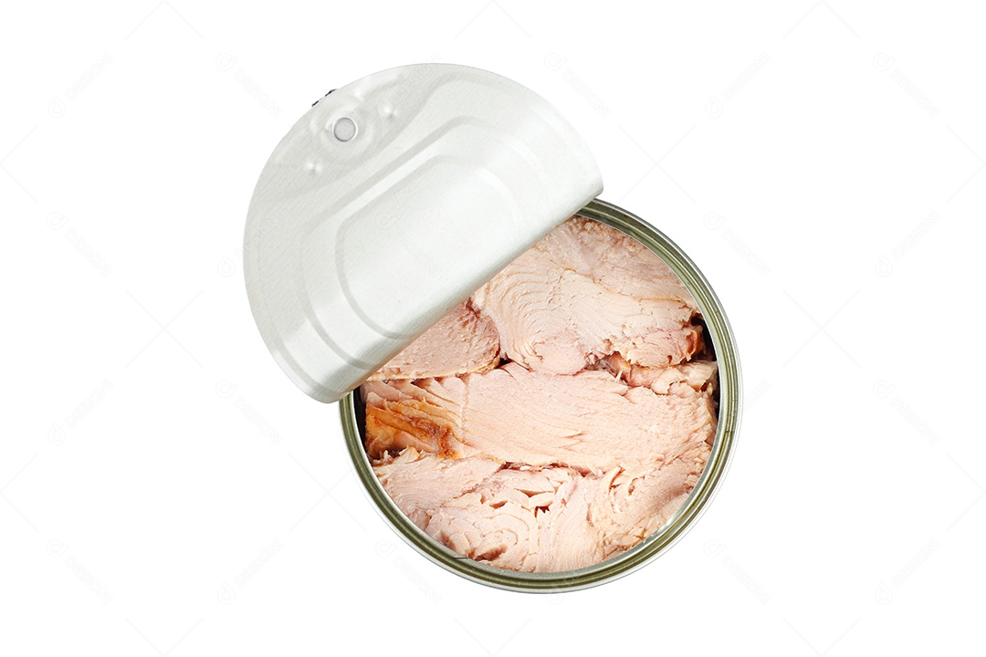 Atum enlatado sobre fundo branco