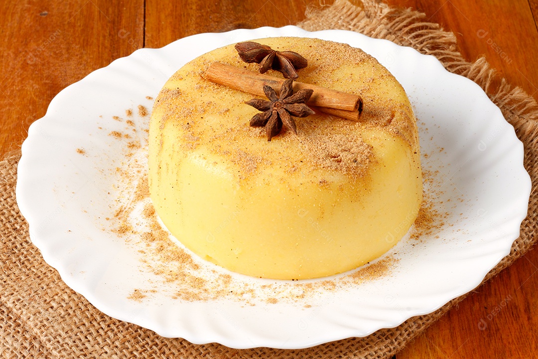 Curau de milho caseiro com canela