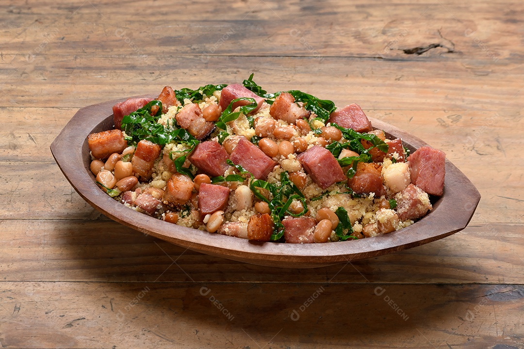 Prato de feijão tropeiro