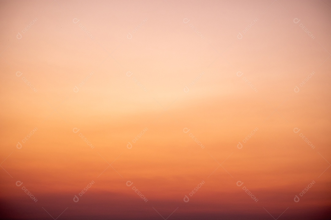 Fundo alaranjado com tons marrom