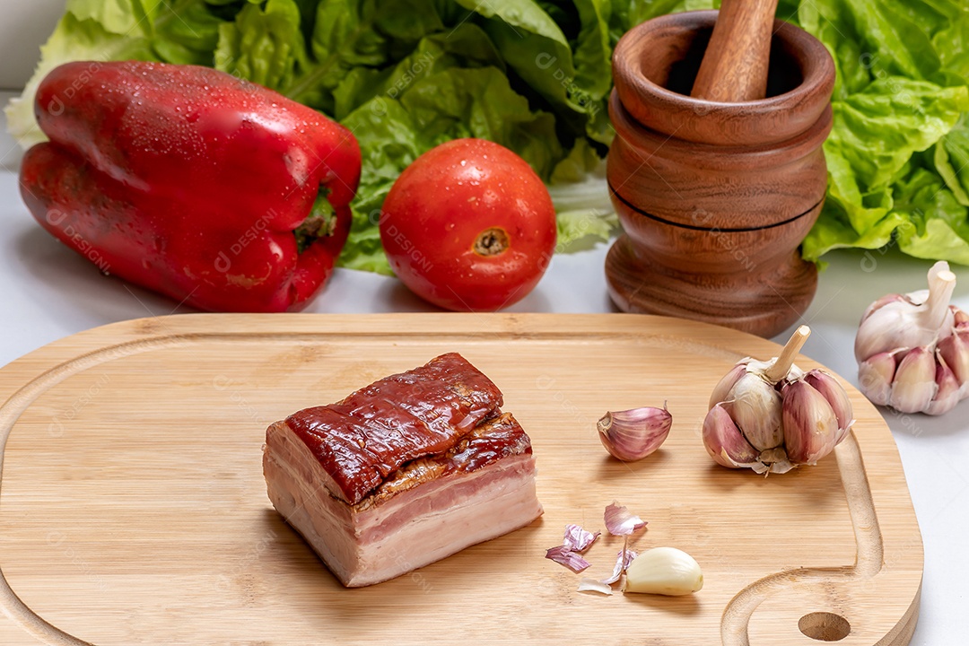 Bacon com temperos para preparo de comida