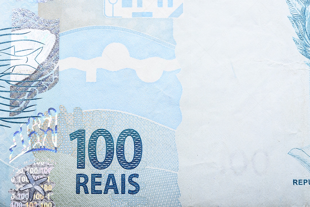 Cem reais em espécies