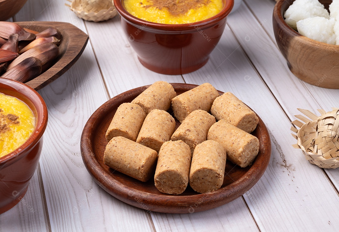 Traditional candy juninos paçoca and mingau