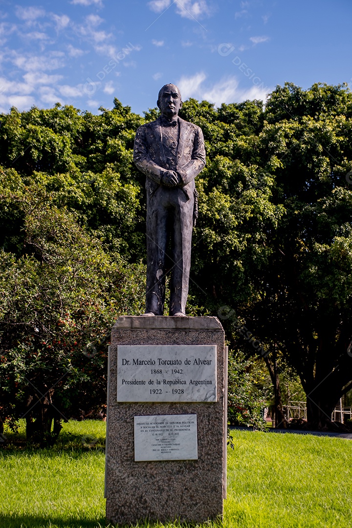 Estátua do ex presidente da Argentina