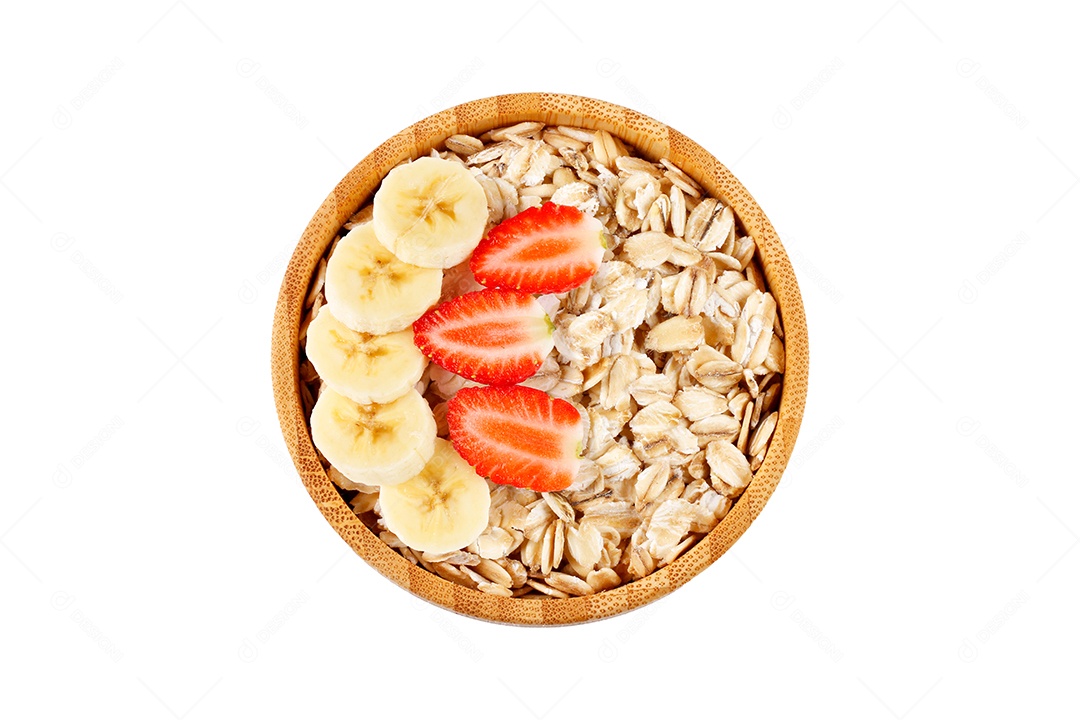 flocos de aveia orgânica em tigela com morango e banana fatiada