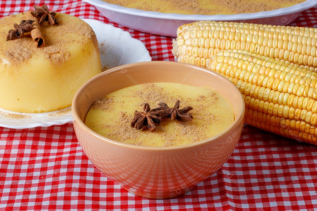 Curau de milho caseiro com canela