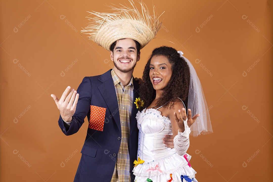 Casal de noivos juninos para festa de são joão