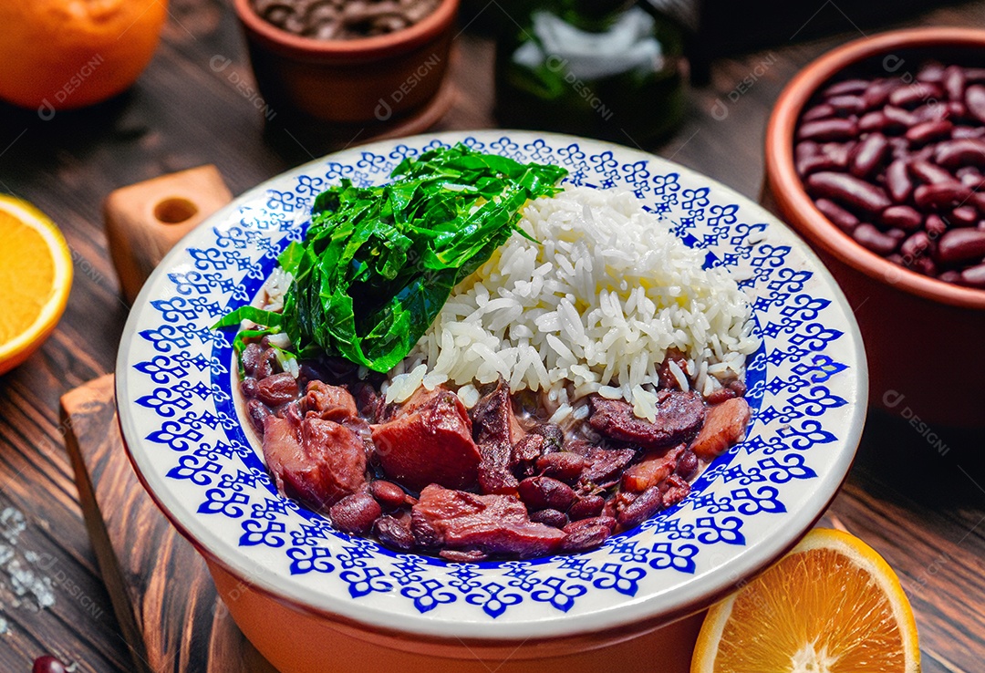 Feijoada com arroz e couve