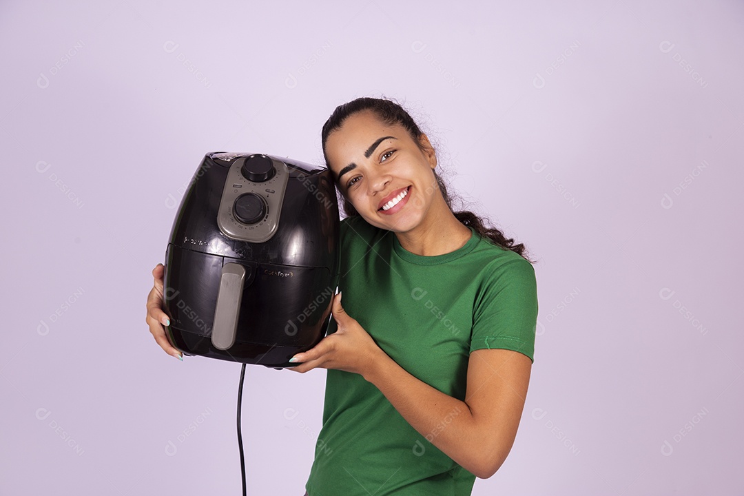 Linda mulher jovem garota sobre fundo isolado