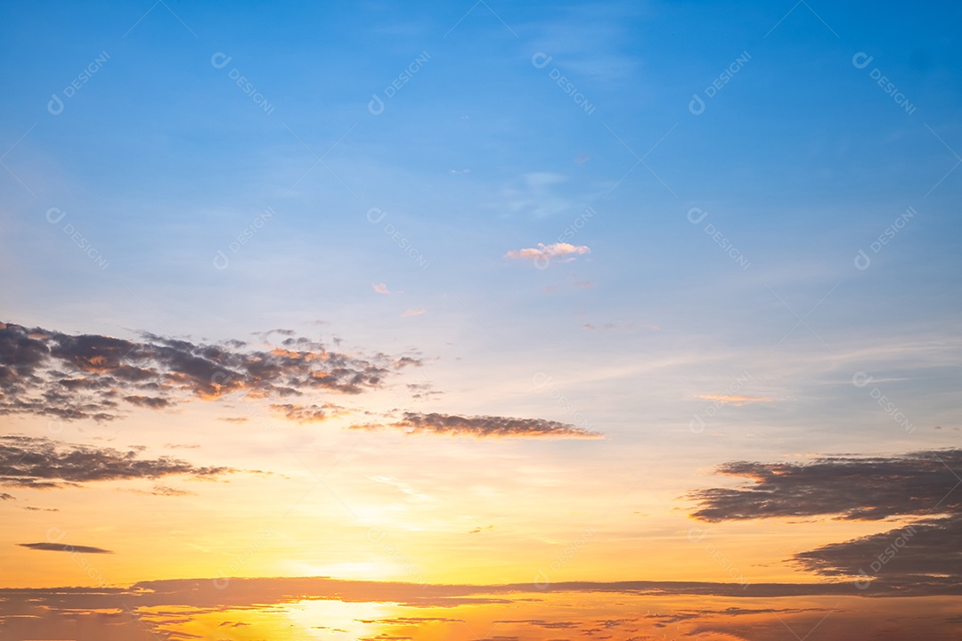 Lindo vista de um céu