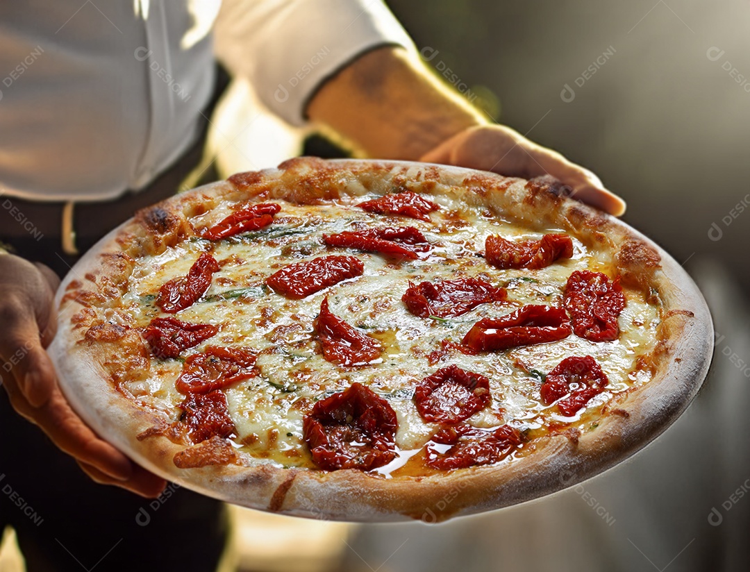 Pizza de tomate seco com mussarela