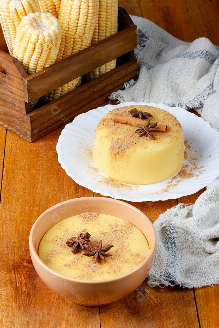 Curau de milho caseiro com canela