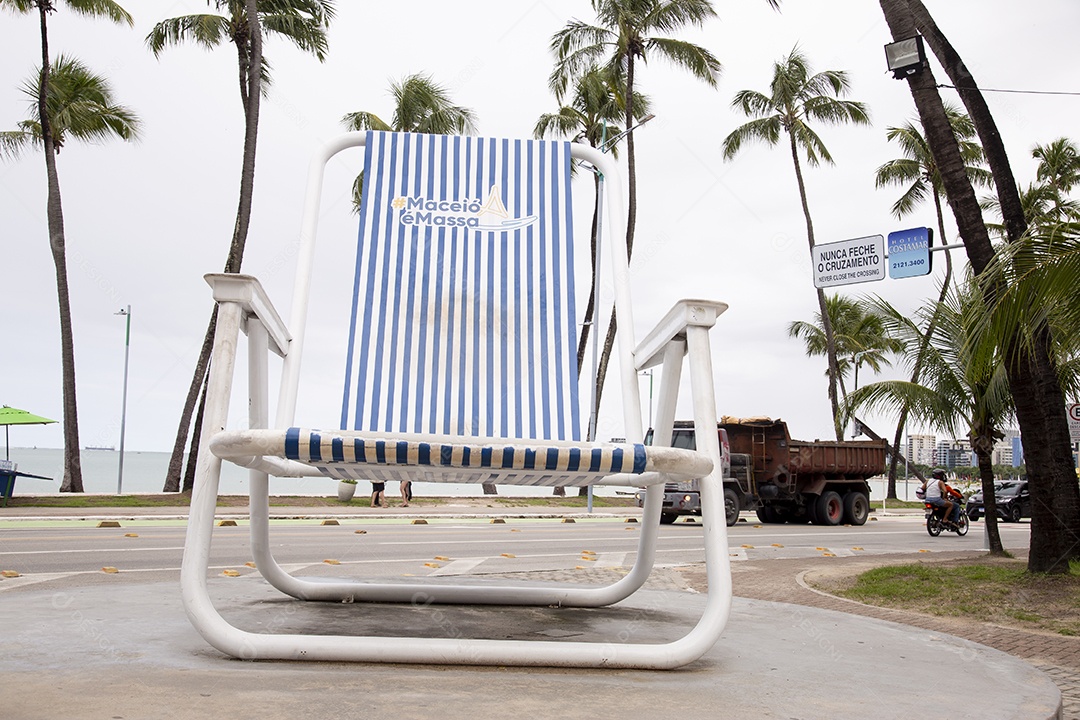 Lugares turístico sobre beira praia