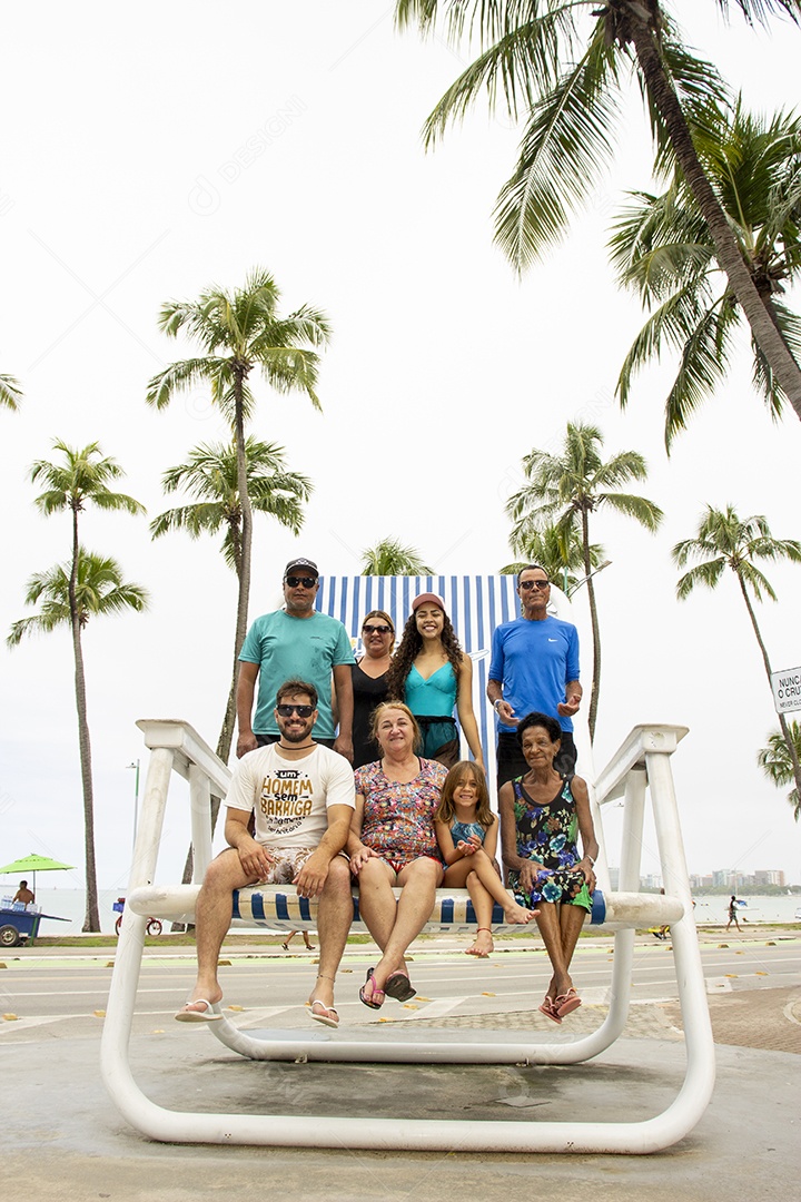 Lugares turístico sobre beira praia